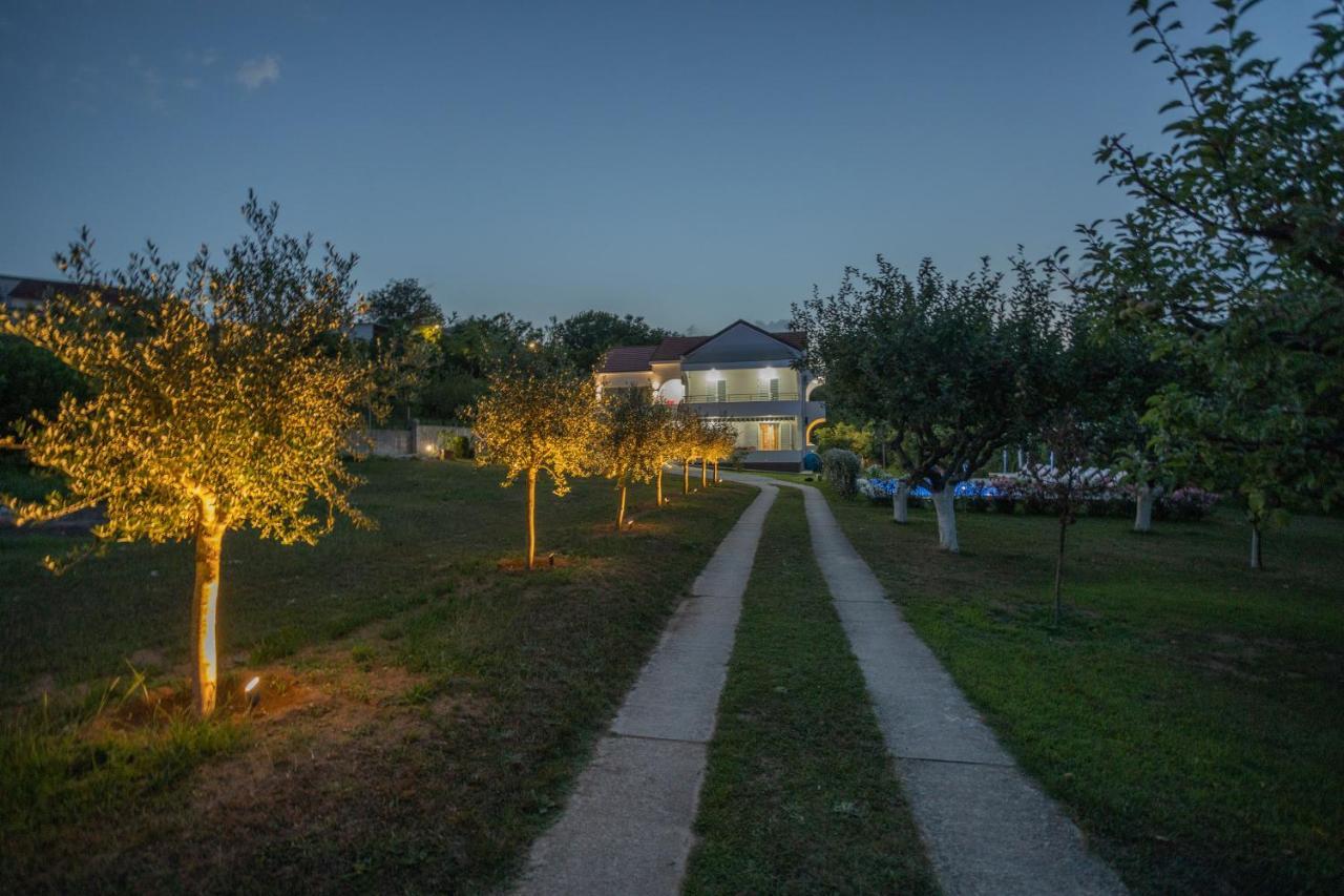 Villa Montanja Херцег-Нови Экстерьер фото